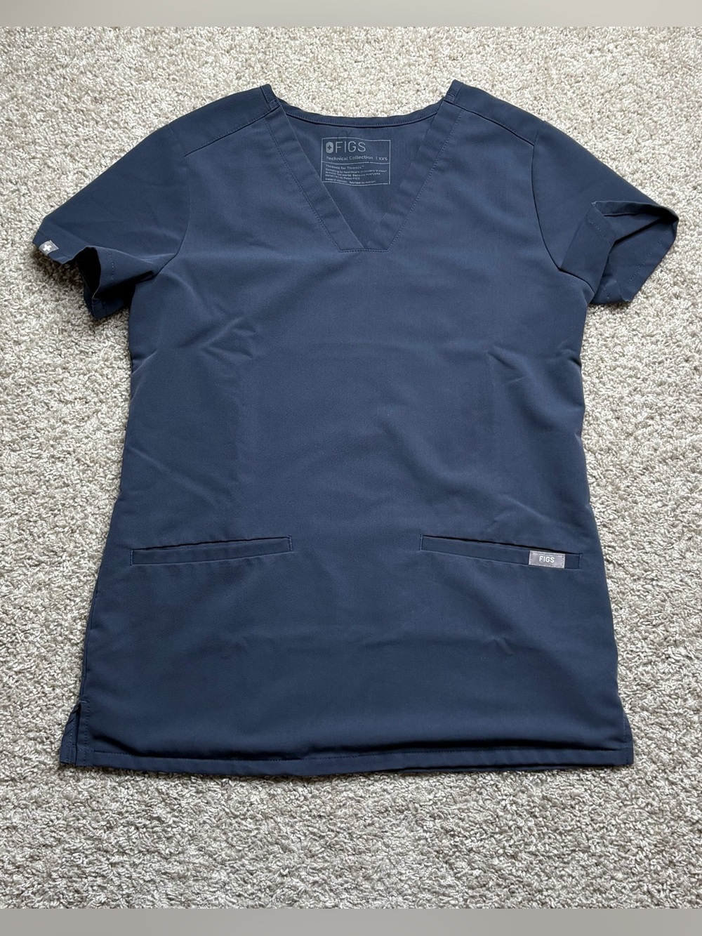 FIGS Casma Three Pocket Scrub Top